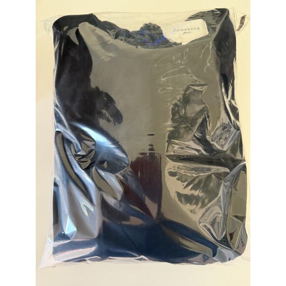 Tuckernuck Pomander Place Gold Embroidered Hem Velvet Lillith Black Dress Size M - Picture 15 of 15